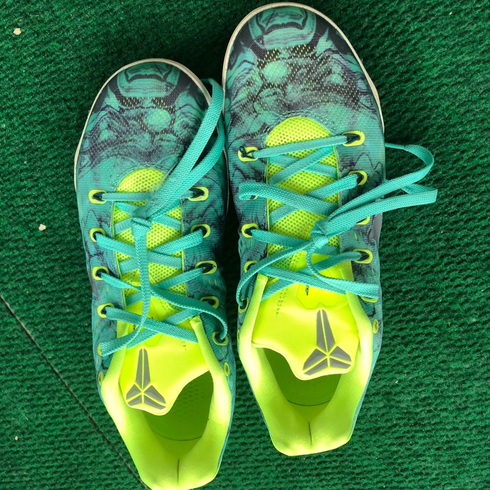Nike Kobe 9 EM Low “Easter”